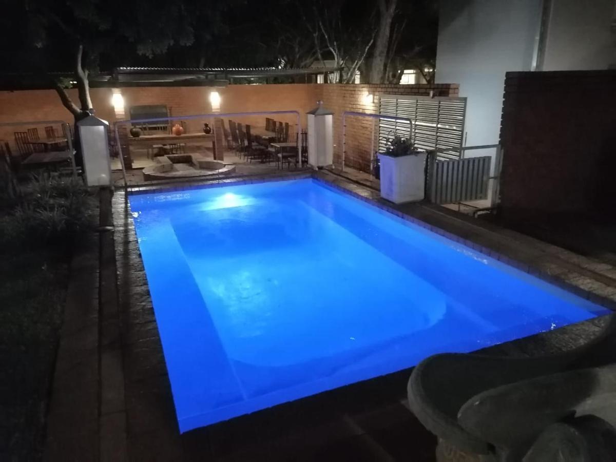 Villa Paradiso Hartbeespoort Esterno foto